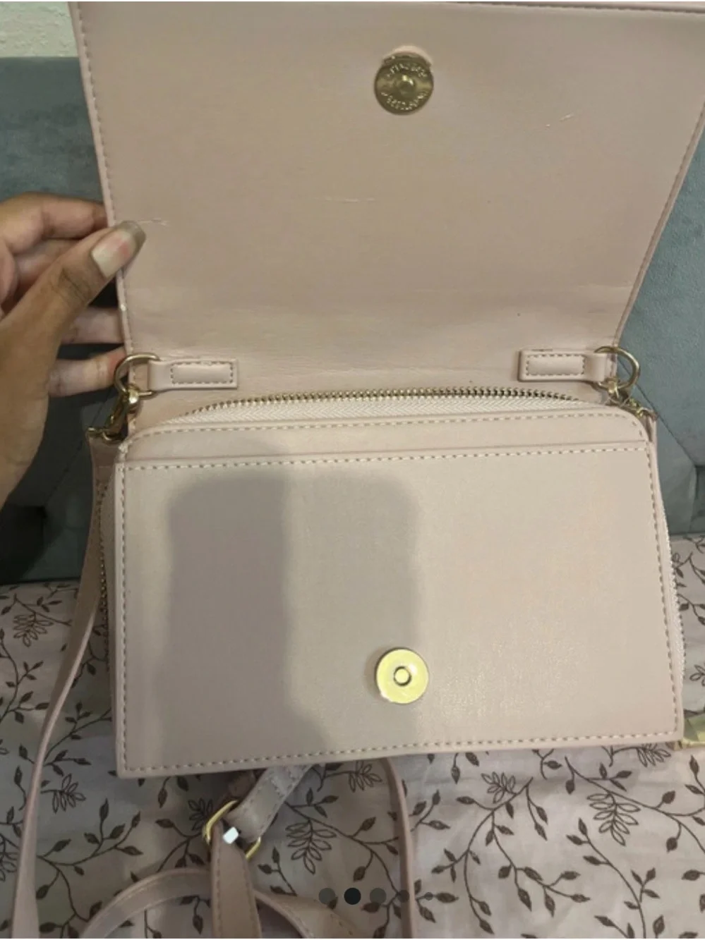 Women's Quilted Crossbody Bag in Light Beige